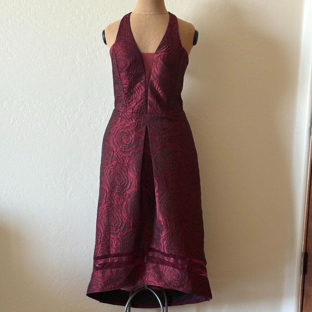 Royal Queen Collection USA Dress. Size 6. Burgundy.